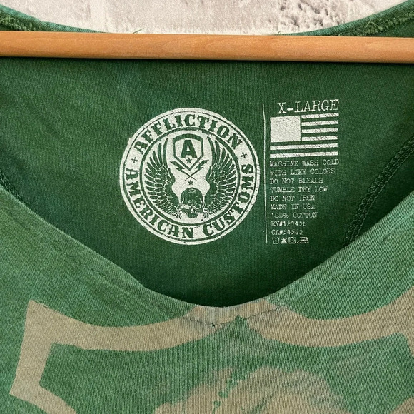 Women’s Affliction American Customs green v-neck skull graphic t-shirt, Size XL - Picture 3 of 6